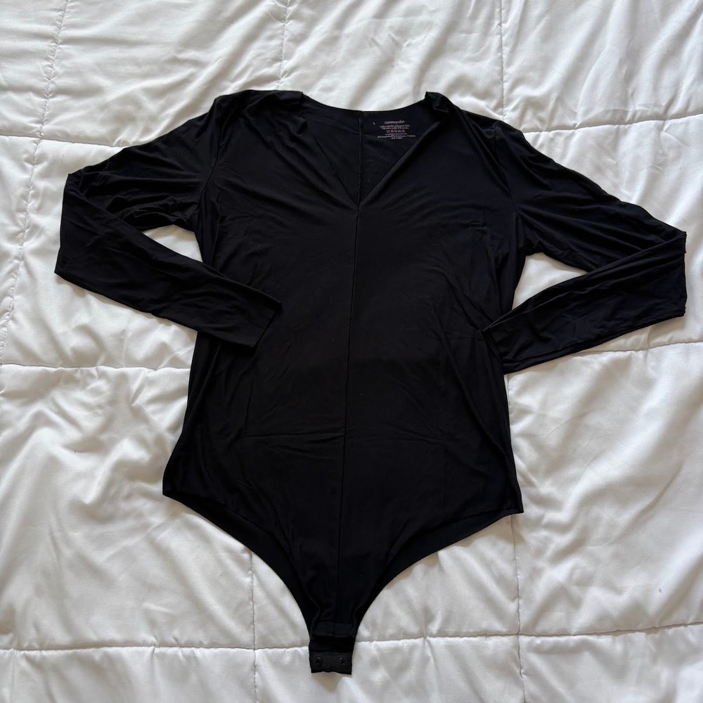 Commando Black V-Neck Long Sleeve Bodysuit Thong Large Quiet Luxury Layering
